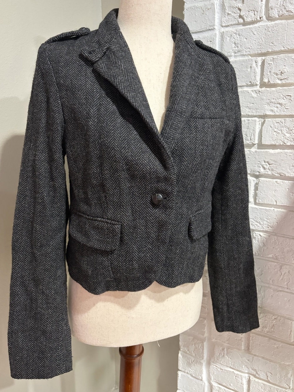 American Eagle Outfitters Charcoal Herringbone cropped Blazer Jacket